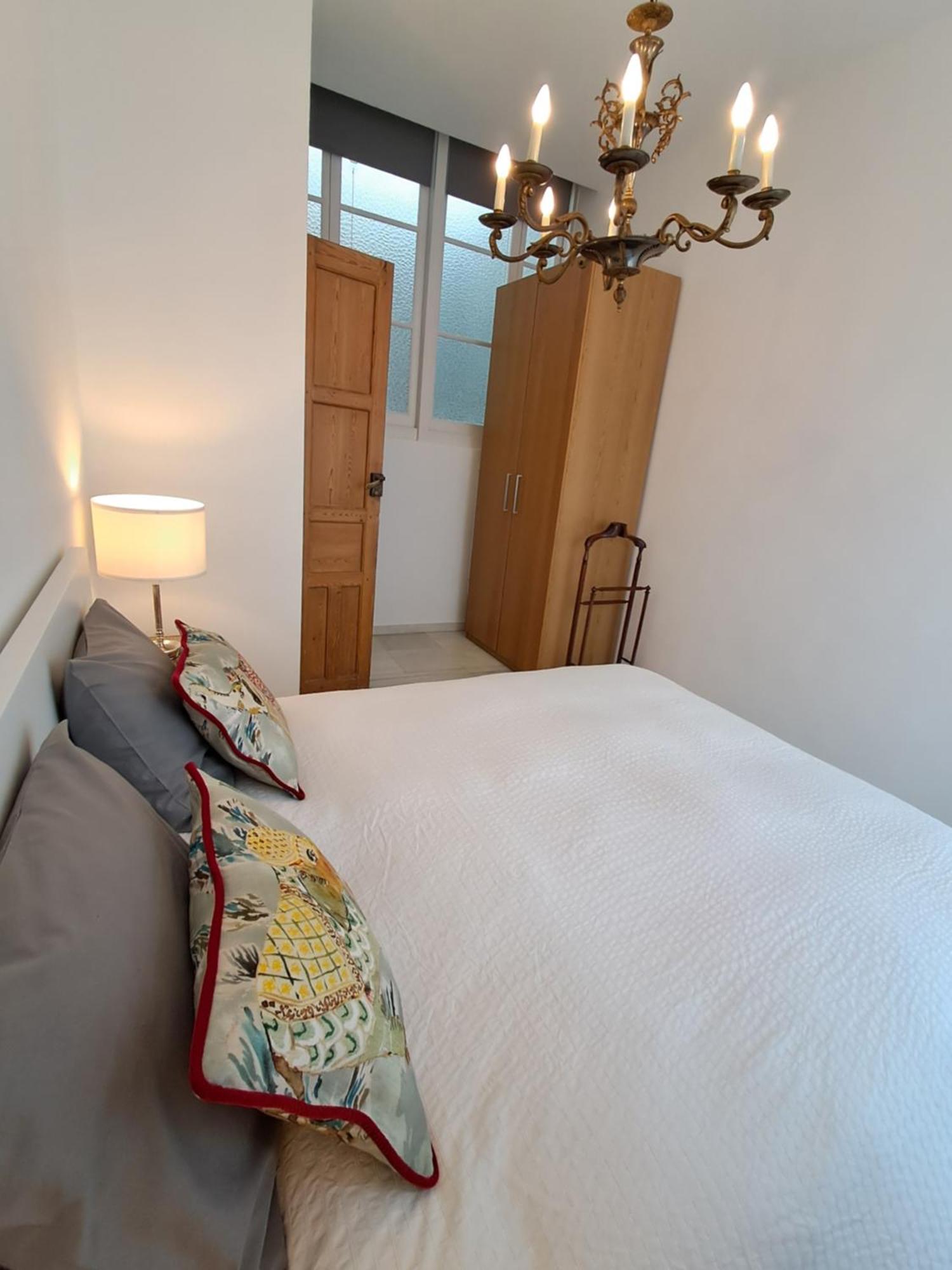 Apartamentos Almirante Hoyos 塞维利亚 外观 照片